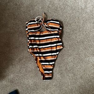 Never worn Forever 21 Bathing suit